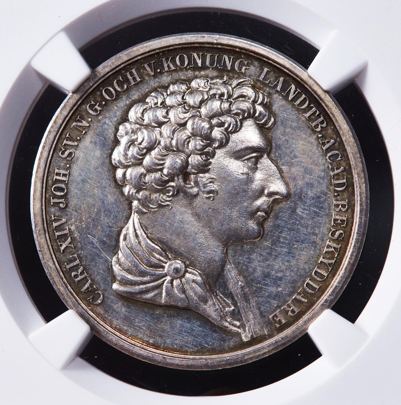 【俄甄集藏】2025年(044)11-12星期三晚 19:30 全场包邮 瑞典1945年卡尔十四世头像瑞典皇家农业科学银质奖章，NGC UNCD，类精制底板，黄油彩包浆