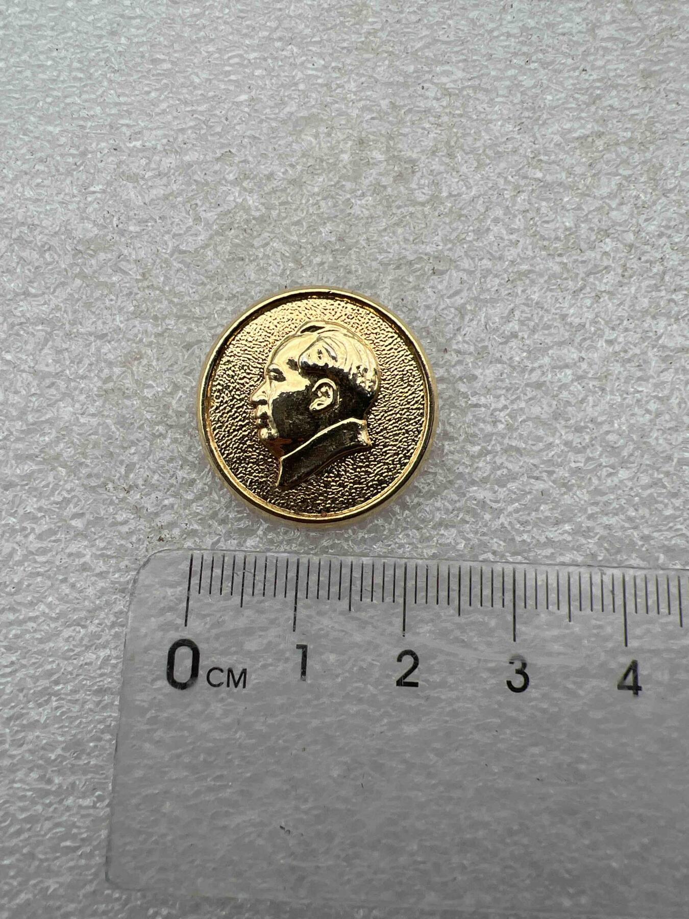 真品毛主席像章F 真品像章纪念章F