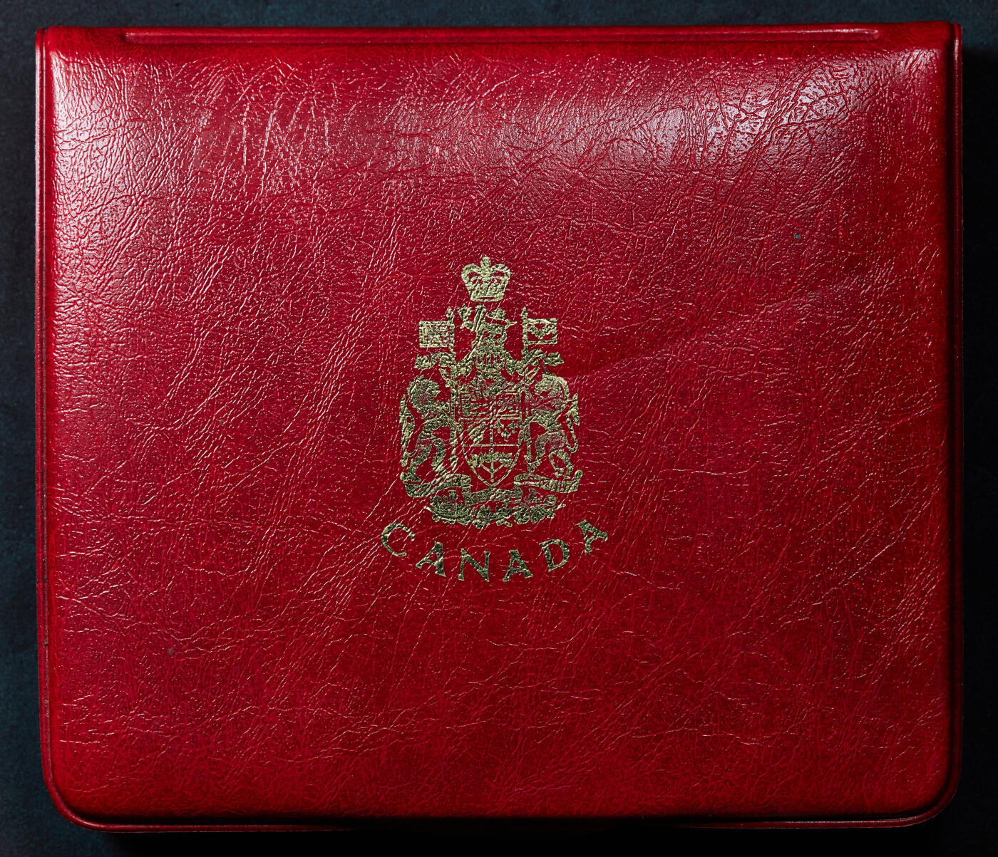 【俄甄集藏】2025年(044)11-12星期三晚 19:30 全场包邮 加拿大1973年纪念爱德华王子岛并入加拿大100周年官方类精制纪念硬币1分-1元7枚全套，原盒证