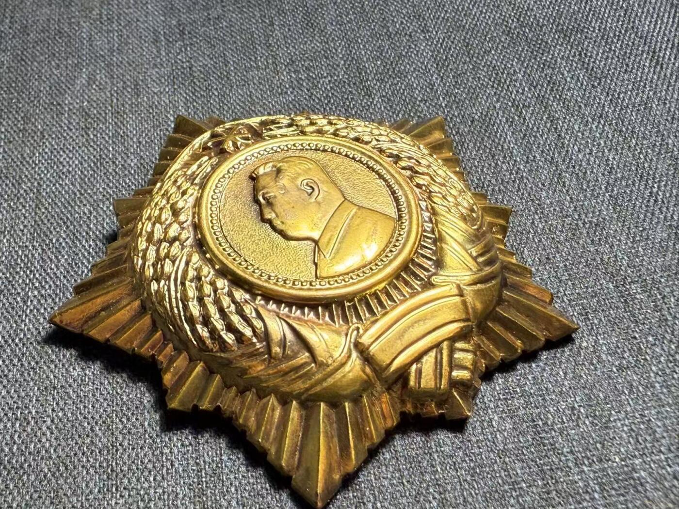 罗岚⭐爱藏⭐精品专拍第七场-分享拍场赚佣（周六有群拍，详细看简介） 朝鲜人民民主主义共和国大老三太阳勋章