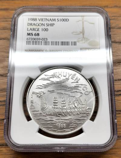 凡希社世界钱币微拍第三百十三期 - 1988越南龙舟100Dong银币NGC-MS68