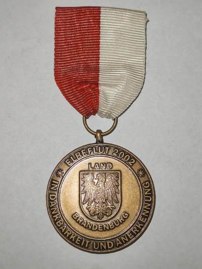 韵星假日精品2025秋季军品类拍卖会-- Rimey Holidays Boutique 2025 Autumn Militaria Sale - 德国联邦国防军易北河流域防卫奖章