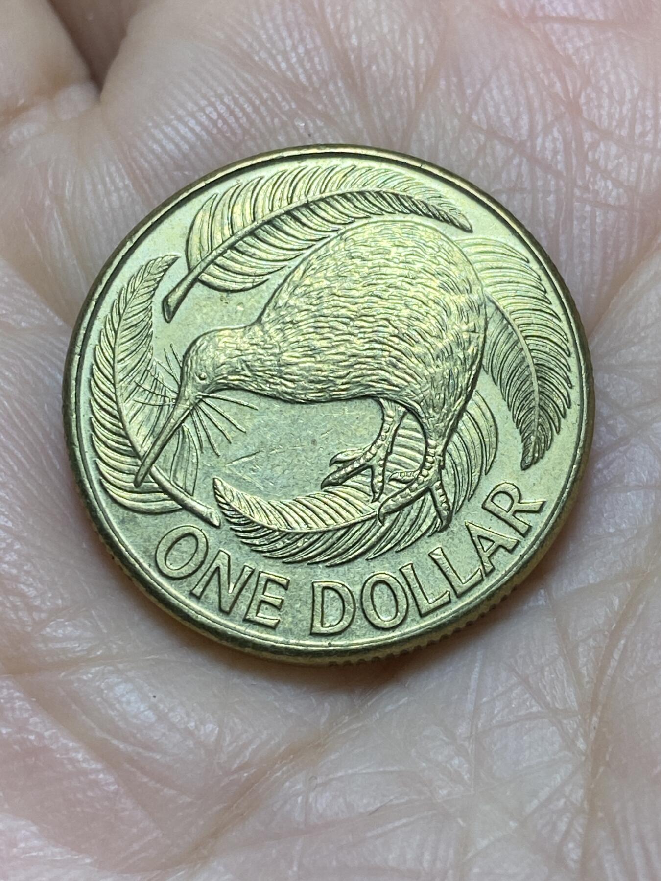 2025年第一百二十一场(总第一百四十七场）外国好品散币(免佣金) 新西兰🇳🇿1990年1元