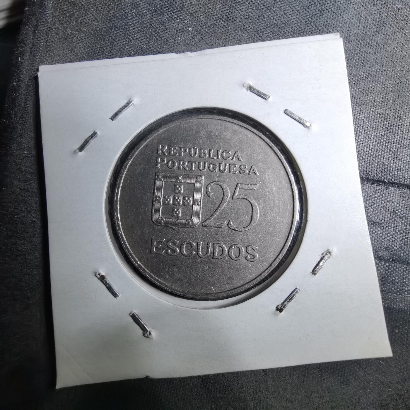 沼泽如烟--第888场 葡萄牙1981年25埃斯库多