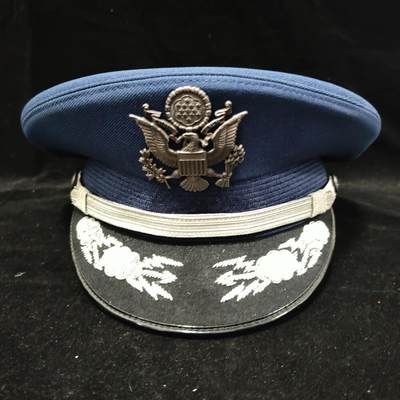 0元起拍勋章 第307期 咸鱼国勋章拍卖专场 11月5日（周三）下午6：00开始 - 稀少 早期 美国空军校官刺绣大檐帽 57CM