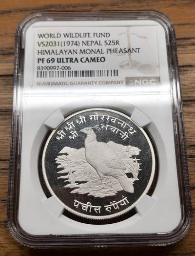 凡希社世界钱币微拍第三百十三期 - 1974尼泊尔喜马拉雅虹稚25卢比大银精铸NGC-PF69UC
