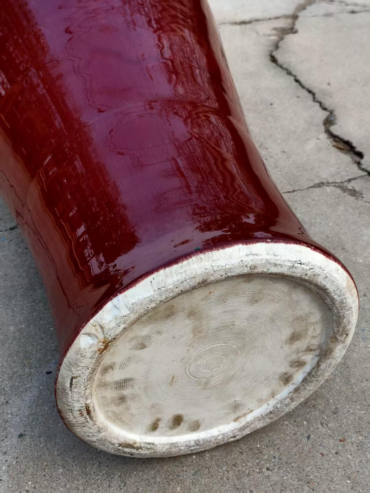 民国时期郎红釉大赏瓶  ，有少许磕碰