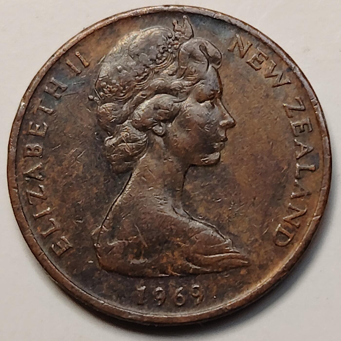 布加迪🐬～世界钱币(上海)🌾第 256 期 /  各国套币和散币 新西兰🇳🇿 1969年 2分