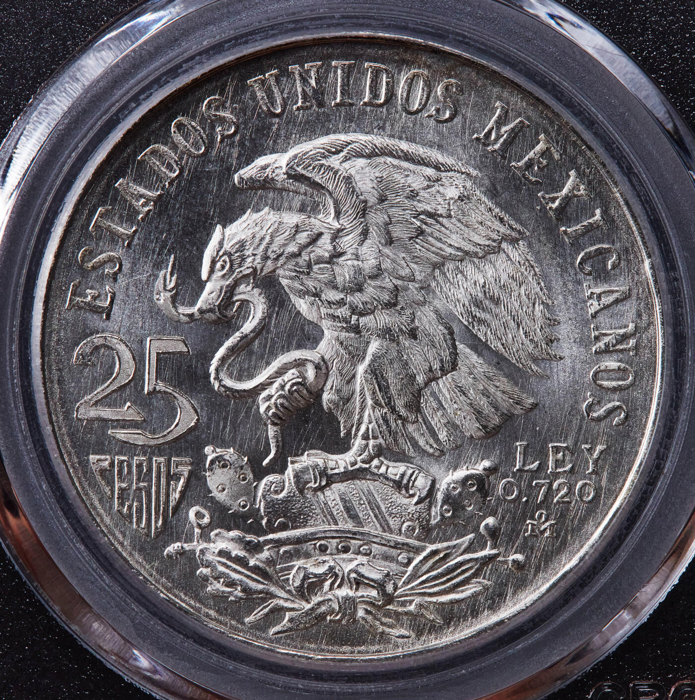 【俄甄集藏】2025年(044)11-12星期三晚 19:30 全场包邮 墨西哥1968年纪念墨西哥城奥运会25比索银币，公博 MS64，转光品相，重22.5克，72%银