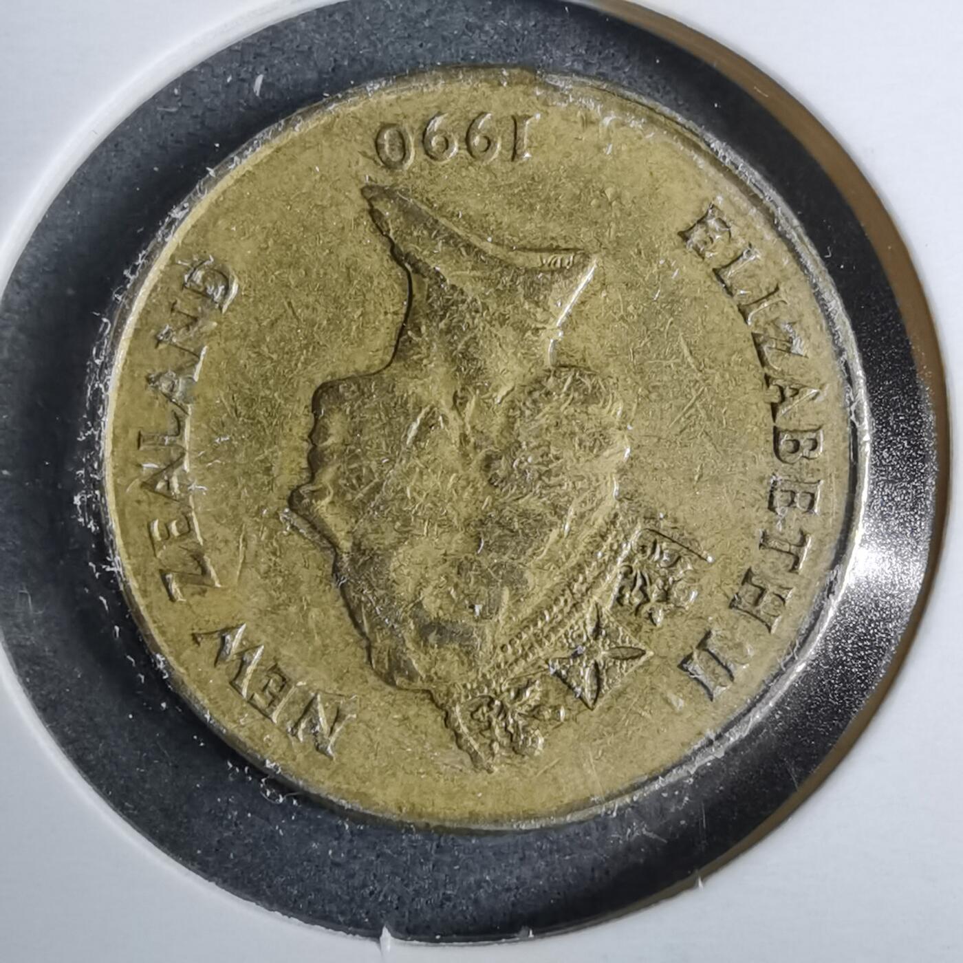 沼泽如烟--第889场 新西兰1990年一元