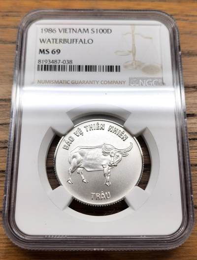 凡希社世界钱币微拍第三百十三期 - 1986越南水牛100D银币NGC-MS69