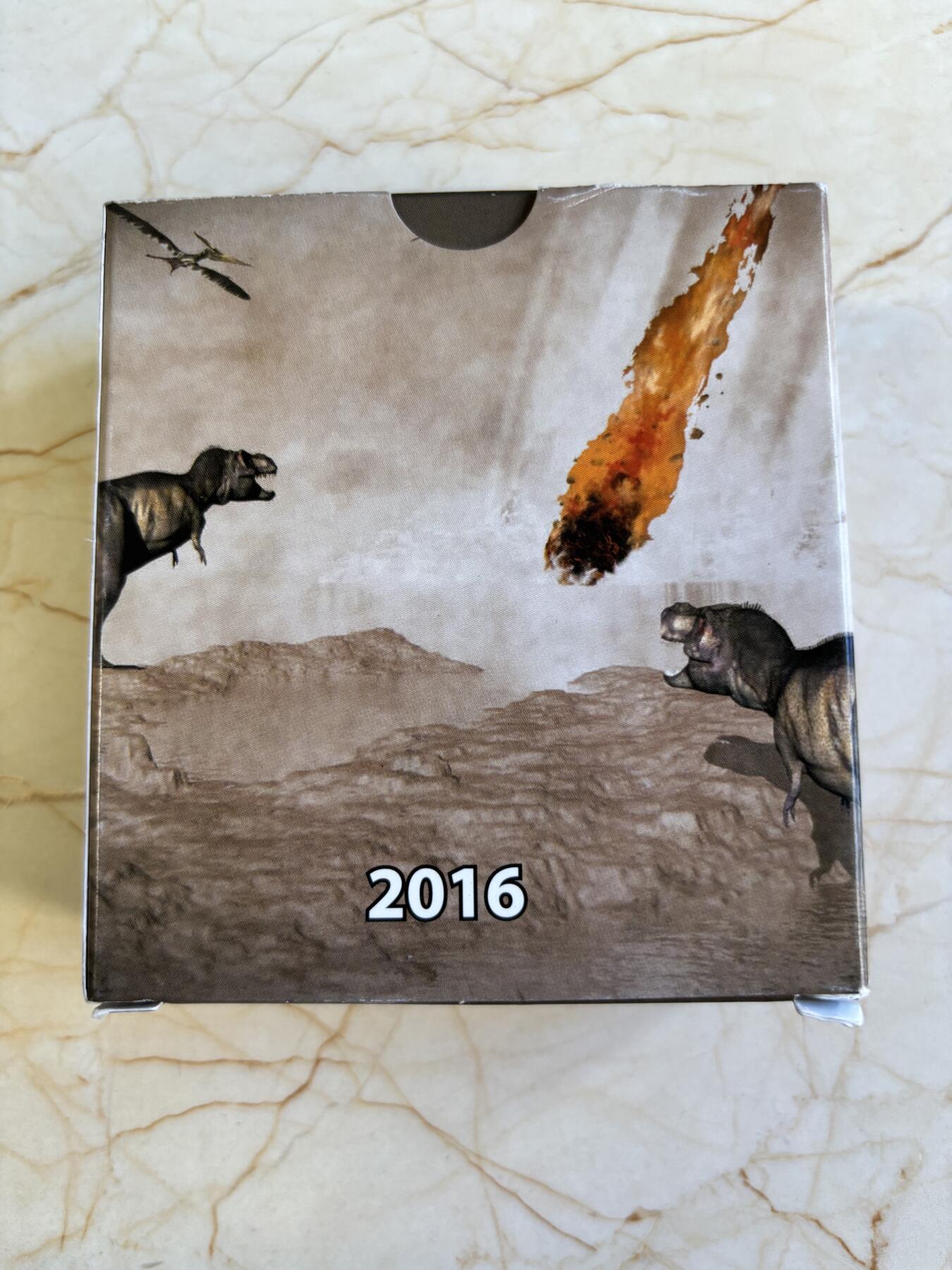 第180期拍卖【长期征集拍品】【北京币展专场】 加拿大2016年恐龙镶嵌陨石7.96克纪念银币，9999银，发行1000枚