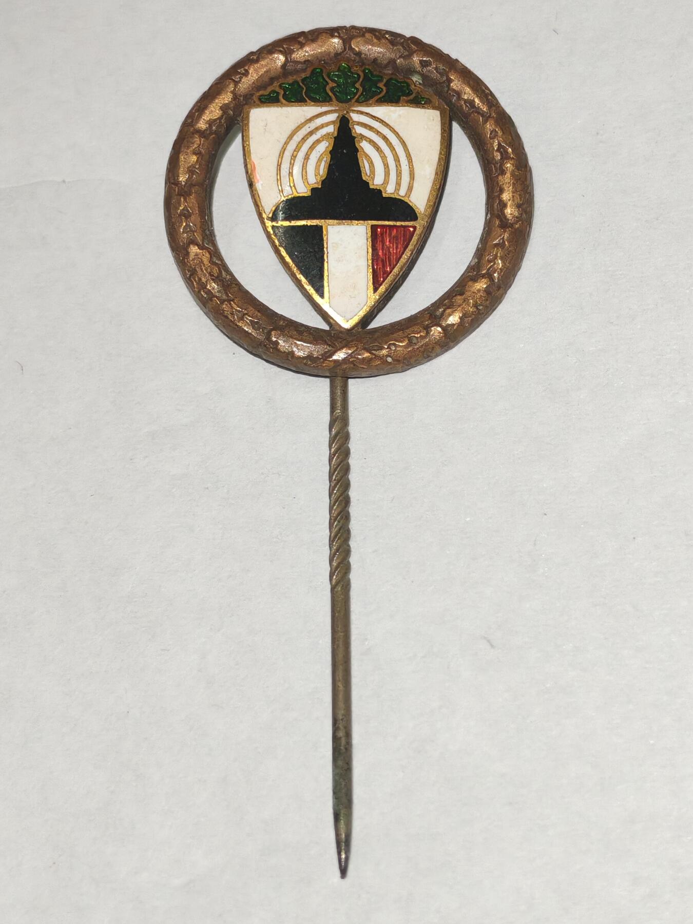 韵星假日精品2025秋季军品类拍卖会-- Rimey Holidays Boutique 2025 Autumn Militaria Sale Nazi德国基夫霍伊泽老兵协会成员证章插针