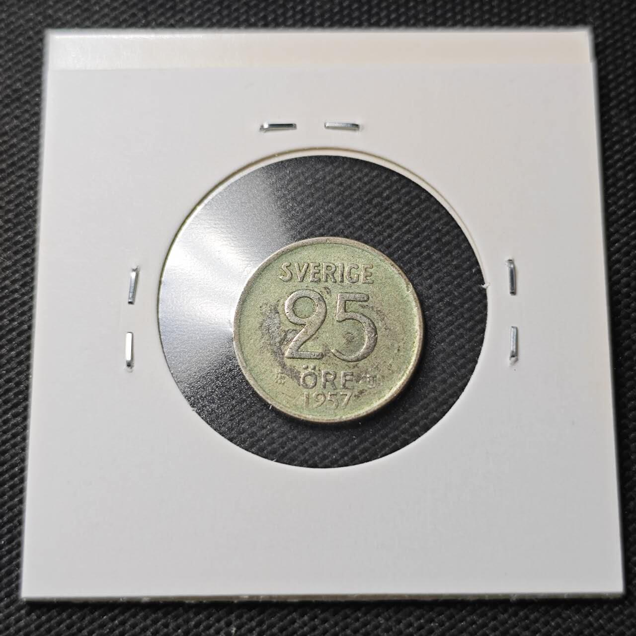 KK钱币收藏小铺  第363场  2月预留时间 周末发货  1957瑞典25欧尔银币