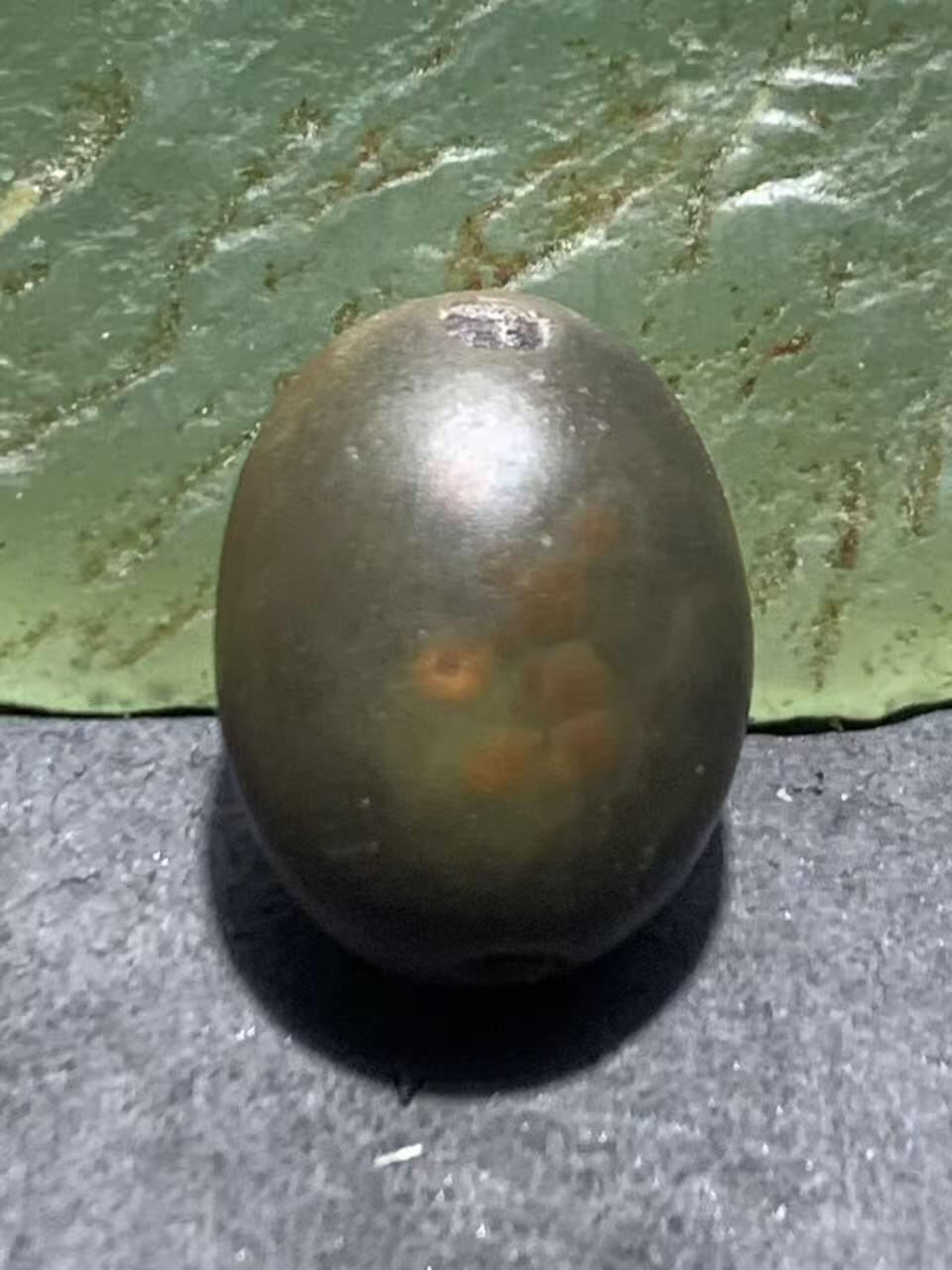 精美亚光风化纹战国红玛瑙手工雕刻悦字随形珠一颗