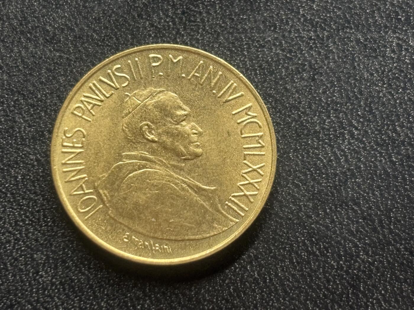 邮泉阁限时拍卖第三十四场 圣马力诺、梵蒂冈、意大利硬币专场（硬币在国外。请付邮费6元。） 梵蒂冈教宗若望保禄二世1982年20里拉