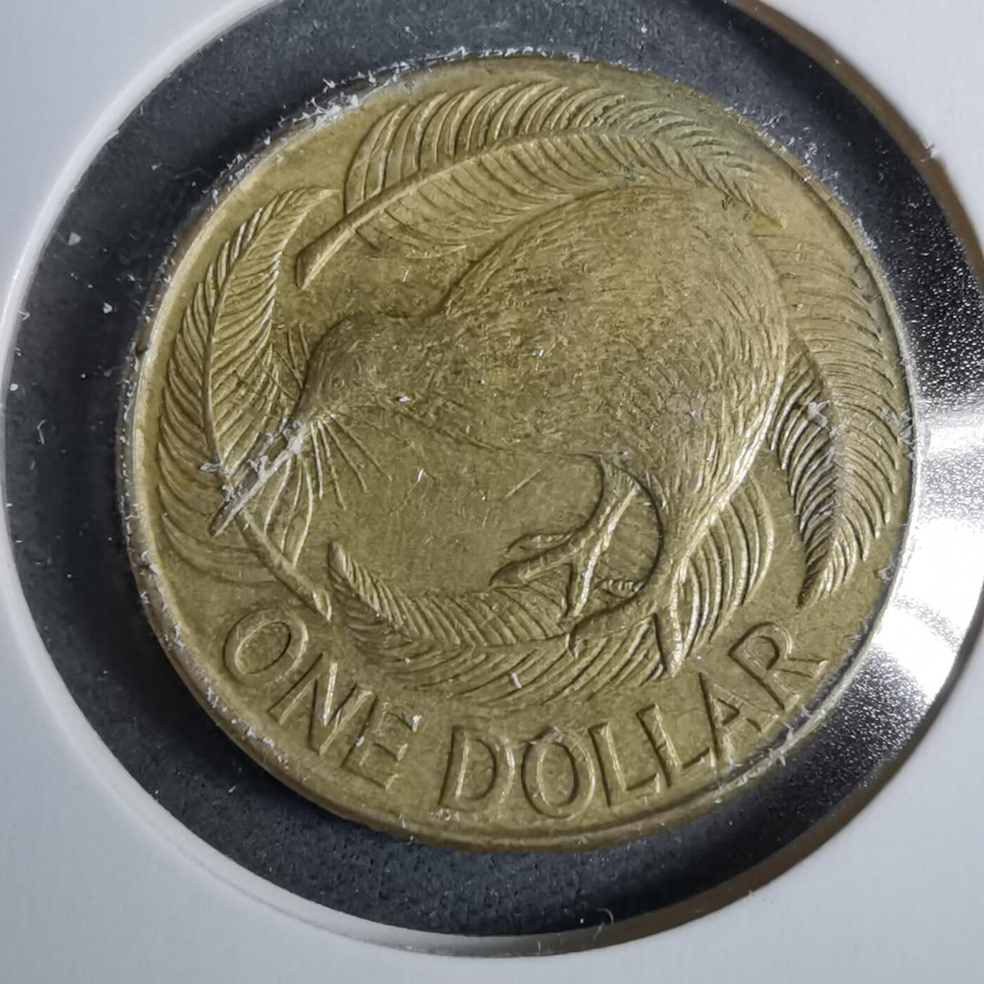 沼泽如烟--第889场 新西兰1990年1磅