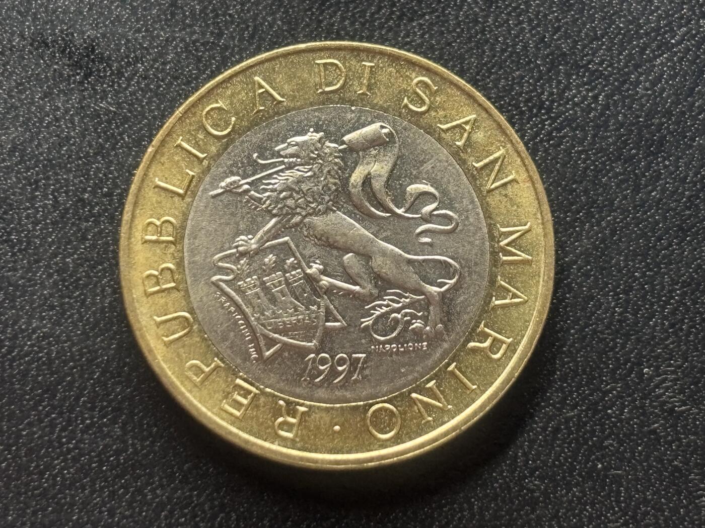 邮泉阁限时拍卖第三十四场 圣马力诺、梵蒂冈、意大利硬币专场（硬币在国外。请付邮费6元。） 圣马力诺1997年1000里拉