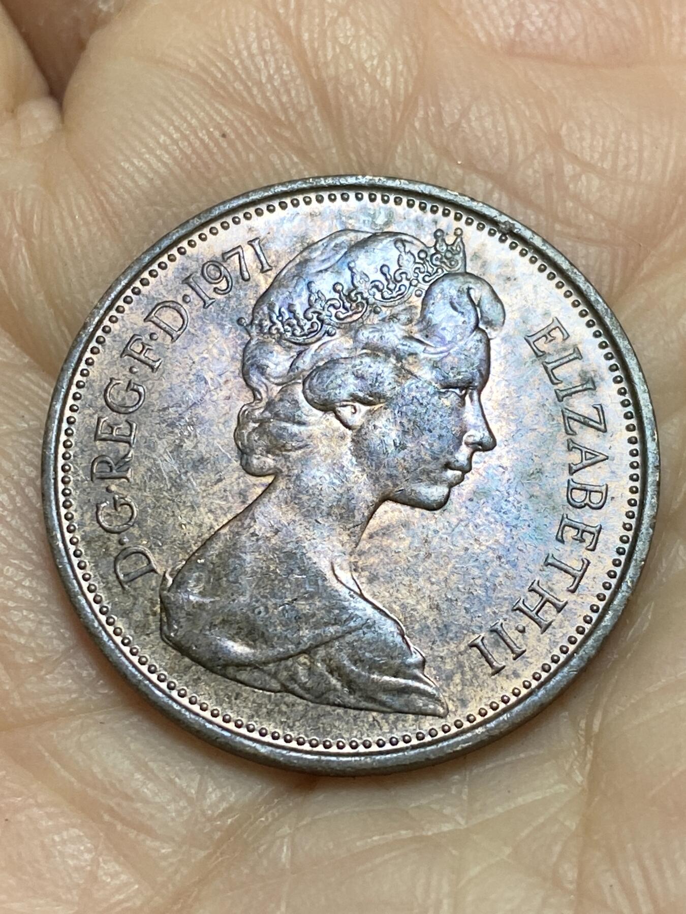 2025年第一百二十一场(总第一百四十七场）外国好品散币(免佣金) 英国🇬🇧1971年2新便士(伊丽莎白二世中年花冠，十进制第一版首发年)