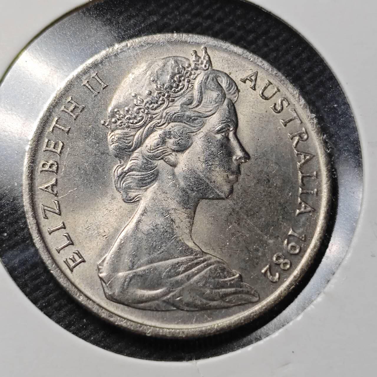 KK钱币收藏小铺  第363场  2月预留时间 周末发货  1982澳大利亚10分