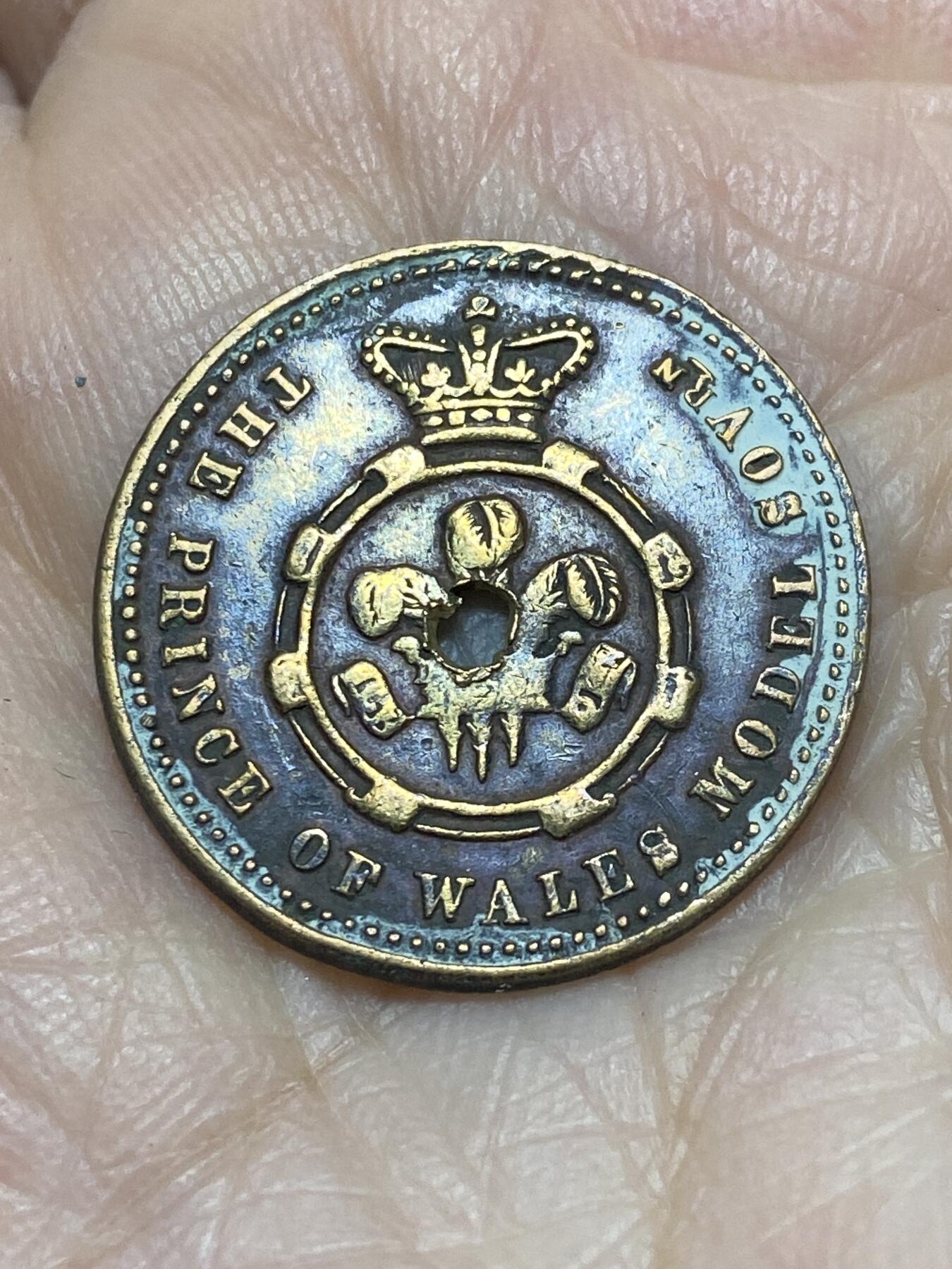 2025年第一百二十一场(总第一百四十七场）外国好品散币(免佣金) 威尔士亲王纪念章