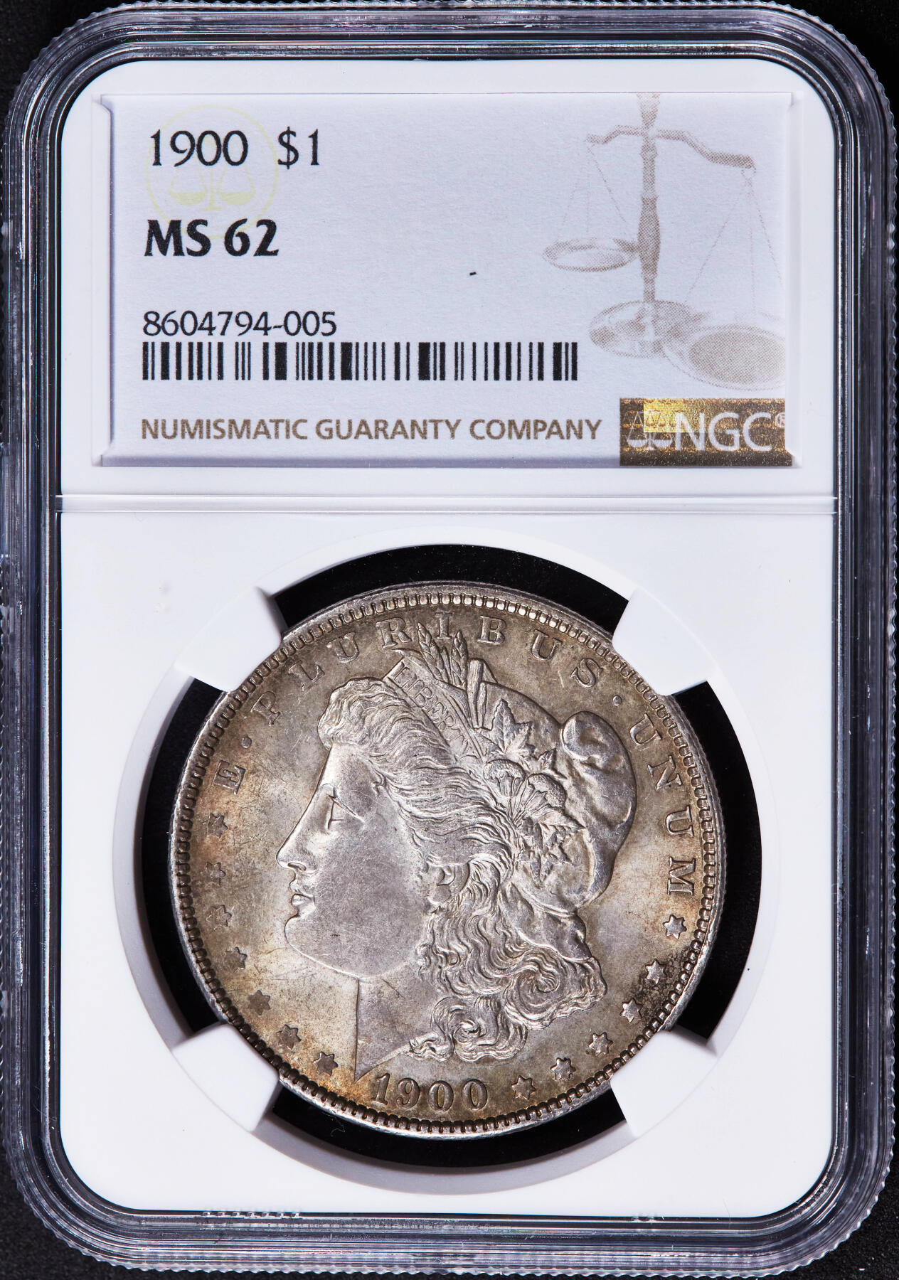 【俄甄集藏】2025年(044)11-12星期三晚 19:30 全场包邮 美国1900年摩根1美元大银币，NGC MS62，双面黄油五彩，转光品相