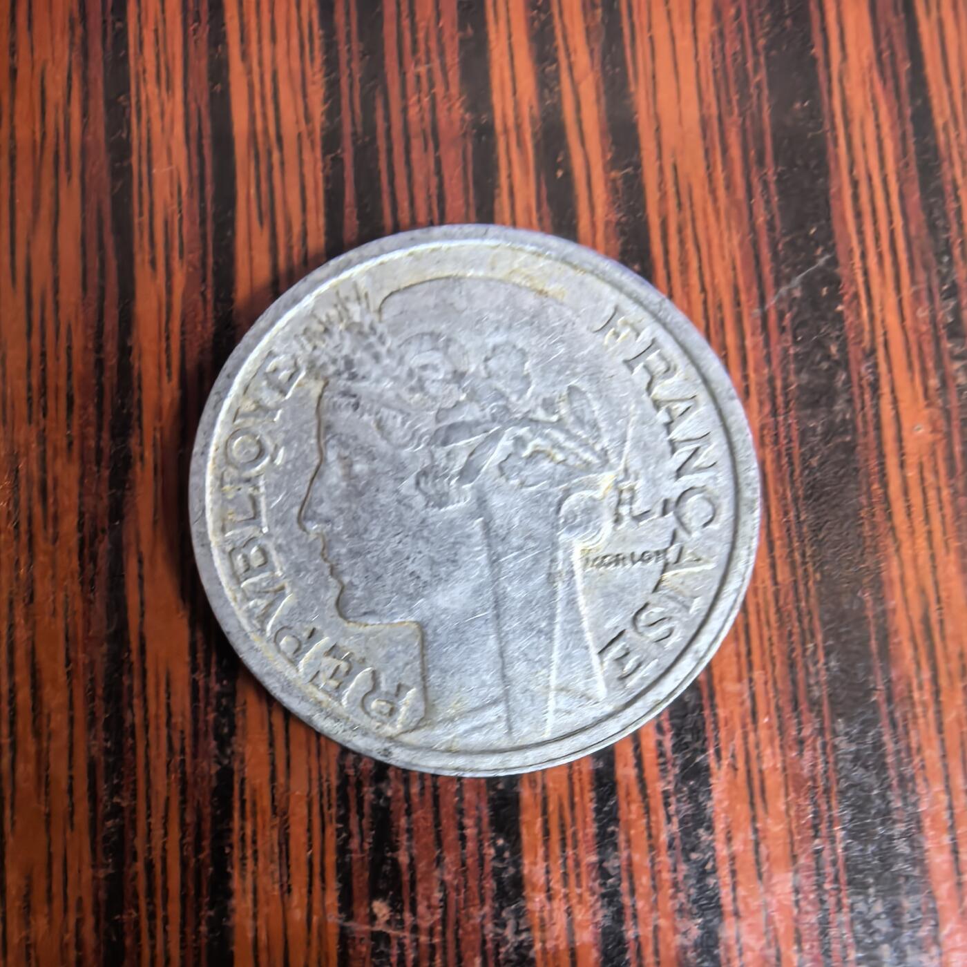 泡泡币外币第十九场可代拍15038385335微信 法国硬币