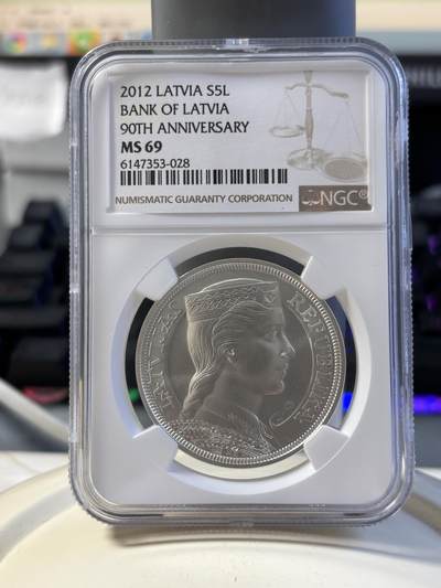 第180期拍卖【长期征集拍品】【北京币展专场】 - 拉脱维亚2012年最美谷物少女象征丰饶纪念银币NGC-MS69无盒无证书，925银，25克