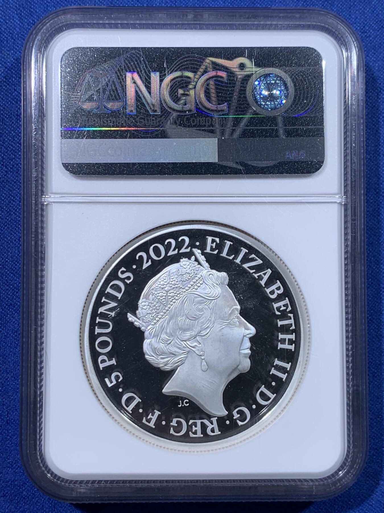 《竞宝斋》第434场 周日，周一2场连拍 （全场包邮） 四枚一组 NGC PF70UC 英国2022年/2023年发行哈利波特25周年精制纪念银币 哈利波特与魔法石2英镑（1盎司克重，999银，币径38.61MM，限量发行1万5千枚，盒证齐全）+霍格沃兹特快列车5英镑 加厚版（2盎司克重，999银，币径38.61MM，限量发行760枚）+邓布利多教授2英镑（1盎司克重，999银，币径38.61MM，限量发行5千枚）+首期 霍格沃茨魔法学院2英镑（1盎司