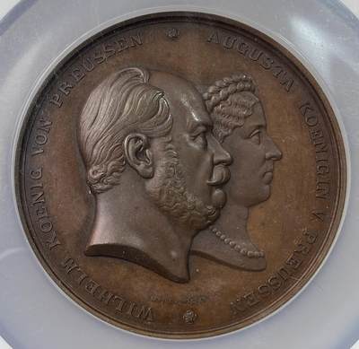 万国钱币拍卖第054期 - NGC MS63 1870年德国普鲁士威廉一世与奥古斯塔皇后纪念莱茵大桥竣工大铜章 71MM 146.11G 莱茵大桥位于杜塞尔多夫 它的如期竣工保障了普法战争中的部队辎重运输 因为普法战争爆发 大桥竣工开幕式被取消了 此章也被封存至1901年后意外发现方才进行分发 意义非凡的普鲁士古典艺术大铜章 罕见的设计与传奇的历史背景