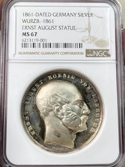 万国钱币拍卖第054期 - NGC MS67 1861年德国汉诺威奥古斯特一世戎装铜像落成纪念大银章 后铸高浮雕精致1000银 顶级高分镜面精致