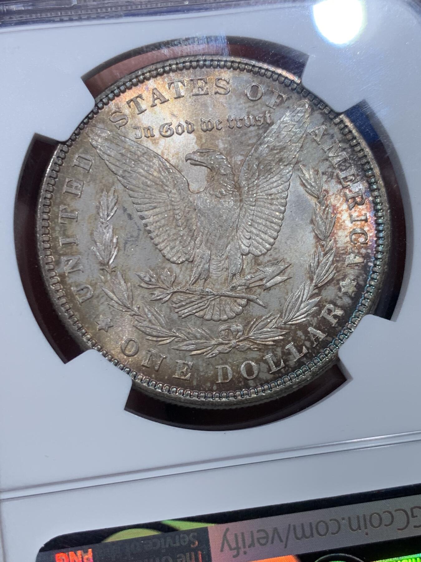 《竞宝斋》第434场 周日，周一2场连拍 （全场包邮） NGC MS64 美国1885年摩根银币 凝霜底板，女神面部神态难得，转光效果，底板底光充沛，双面包浆更美。