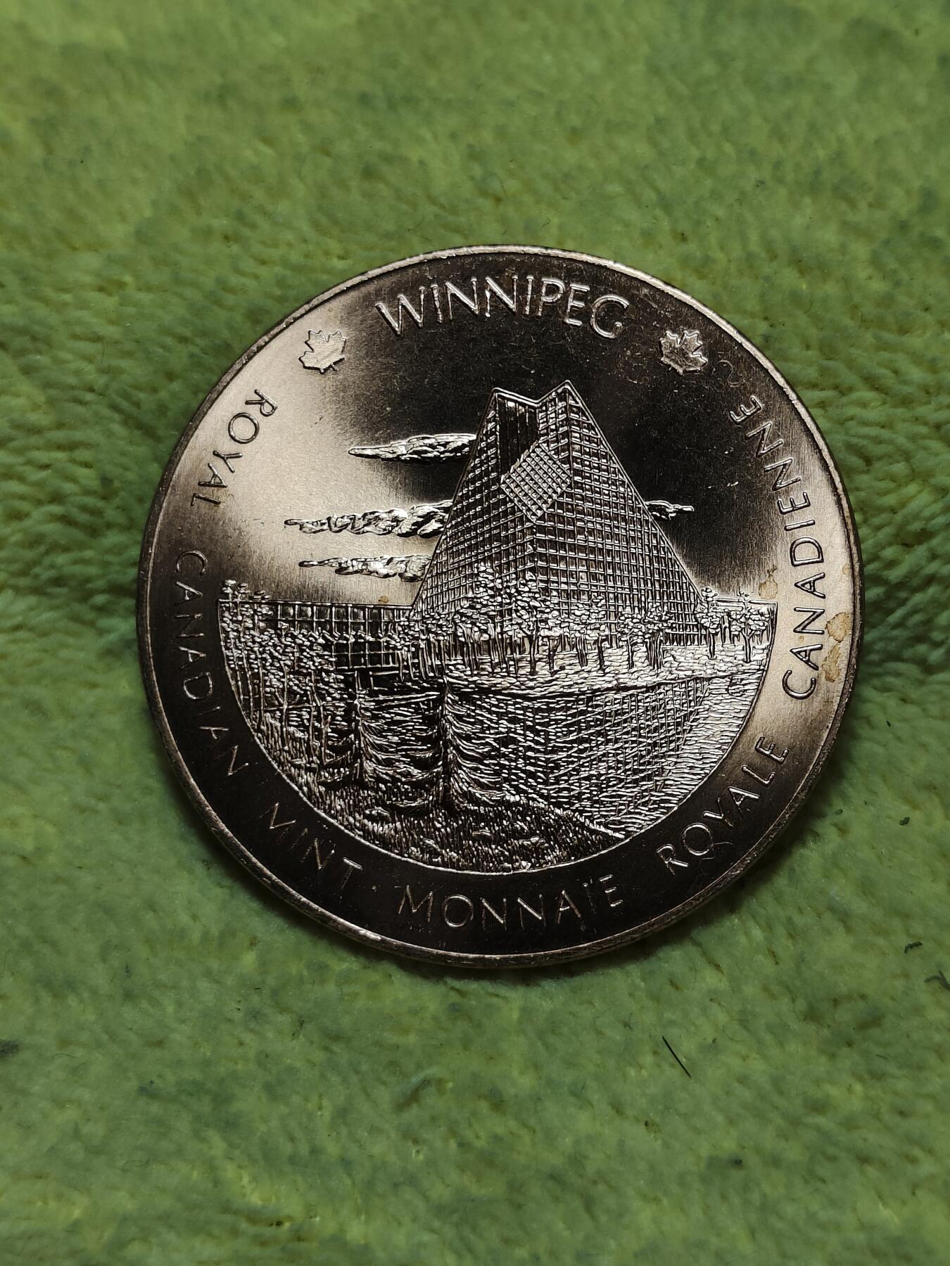 2025年第一百二十一场(总第一百四十七场）外国好品散币(免佣金) 好品–加拿大🇨🇦纪念章(加拿大皇家造币厂造，分别刻画了渥太华和温尼伯两个城市风貌)