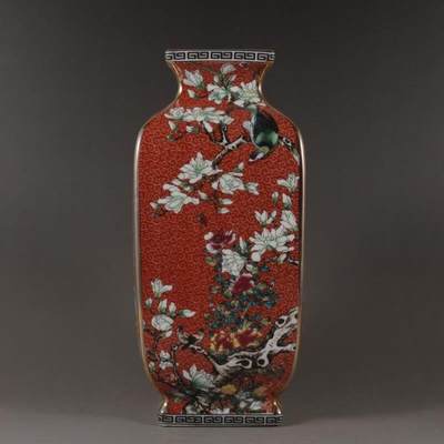 听雨轩（15） - 清乾隆珐琅彩浅红色四方瓶摆件 高约26cm