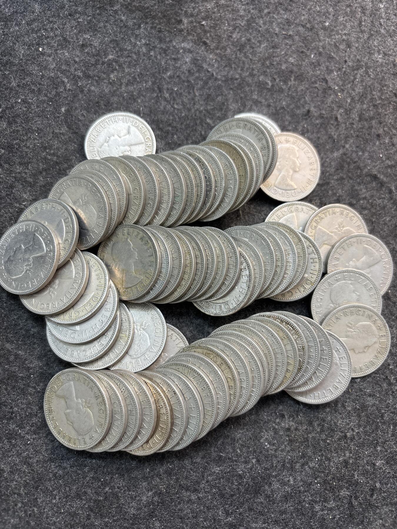 文馨钱币收藏第 278 场，银元，纸币，铜章场 长期接收代拍品 英国女王时期 2 先令 79 枚