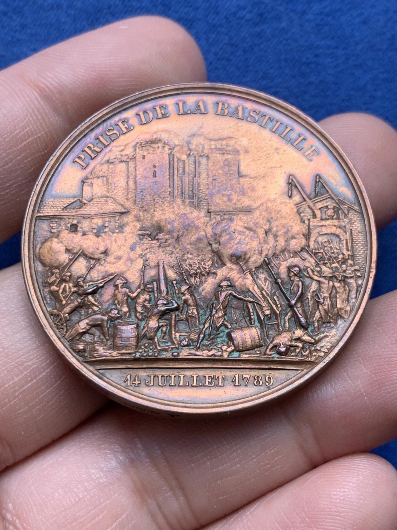 《竞宝斋》第434场 周日，周一2场连拍 （全场包邮） 法国 1842-1845 攻占巴士底狱 铜章 早期船首边铭 41.8克 42.3mm