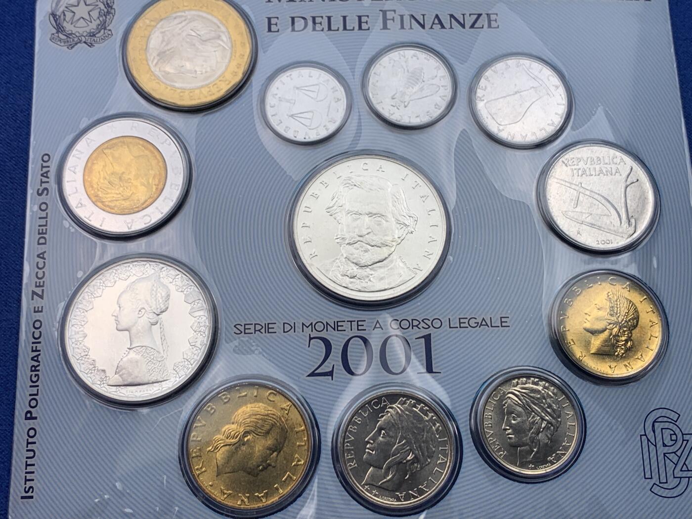 《竞宝斋》第434场 周日，周一2场连拍 （全场包邮） 意大利 2001年 威尔第12枚套币 含银币2枚 双色币2枚 卡装少见 细节见图