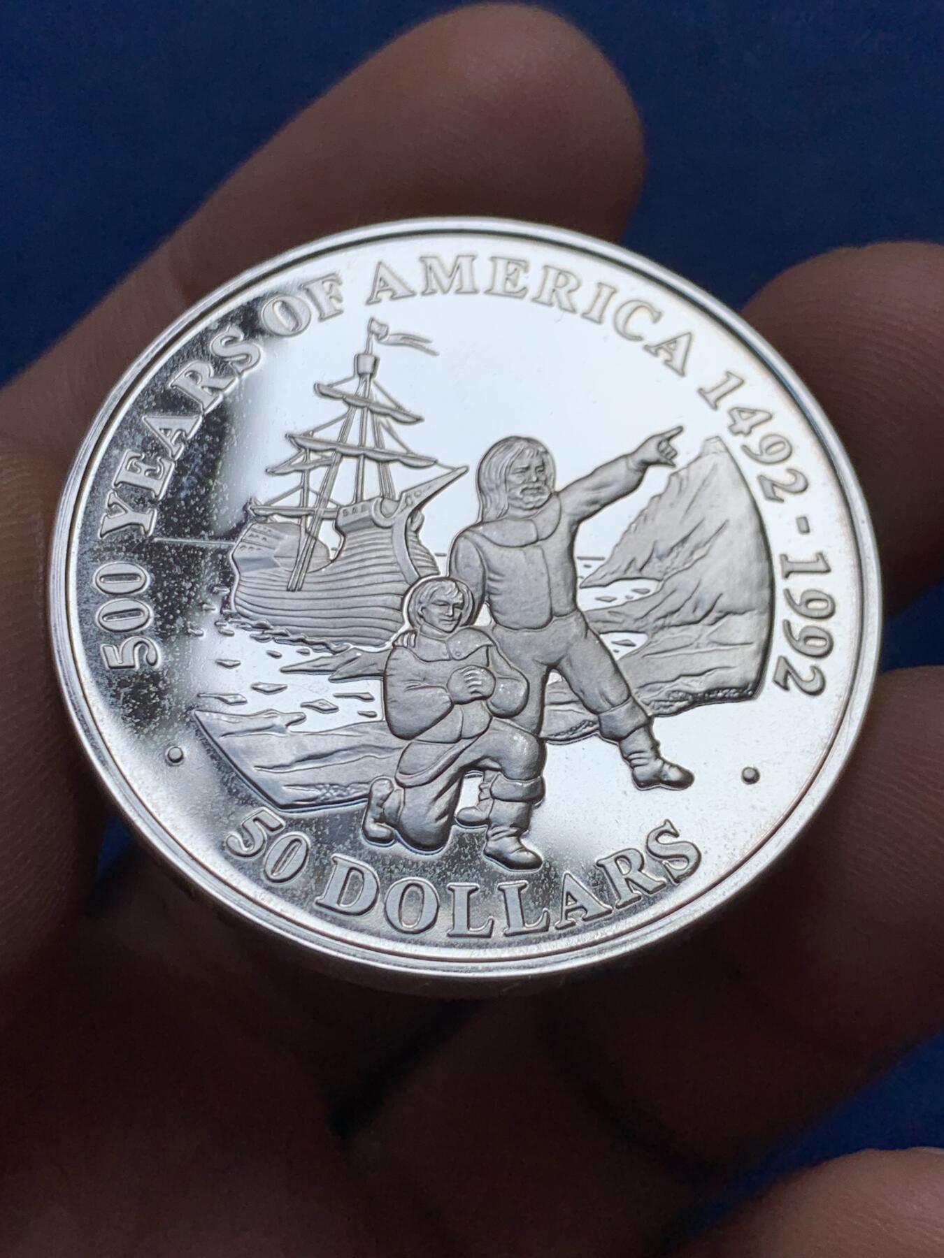 《竞宝斋》第434场 周日，周一2场连拍 （全场包邮） 库克群岛发现美洲500周年精制大银币 30克 925银