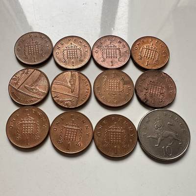 🌹外币初藏🌹🐯2025年第123场  每周二四六晚8️⃣点 接代拍 - 英国12枚