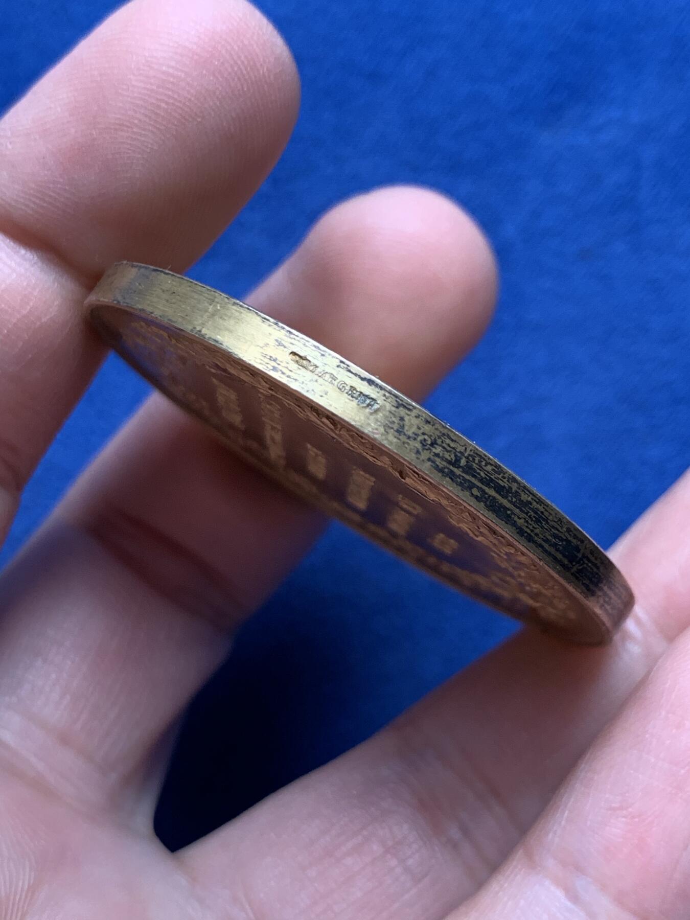 《竞宝斋》第434场 周日，周一2场连拍 （全场包邮） 法国联合火灾保险公司镀金银章 48.7克 45.2mm 丰饶角1银标