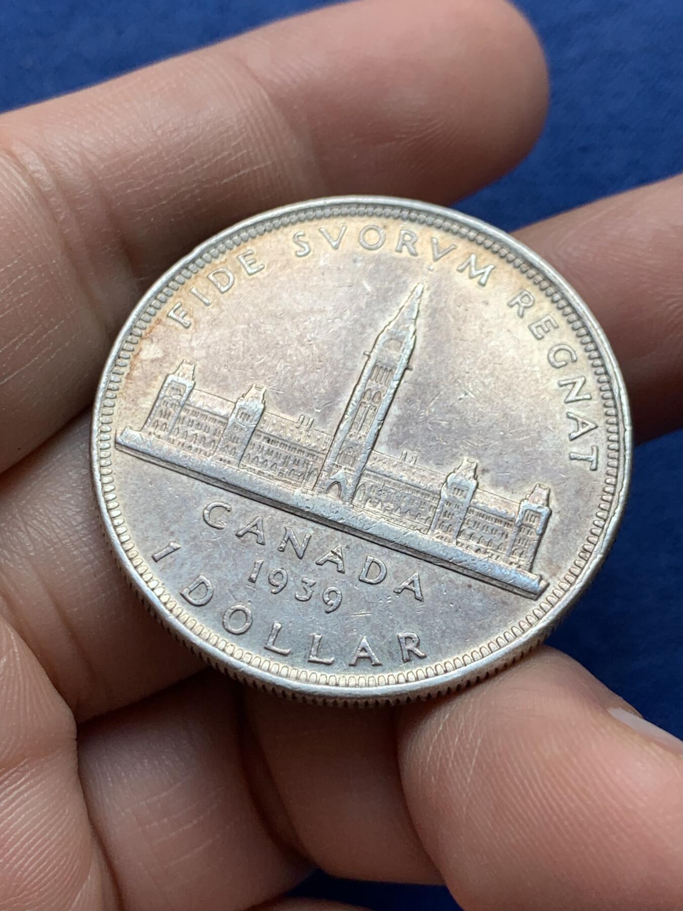 《竞宝斋》第434场 周日，周一2场连拍 （全场包邮） 加拿大1939年皇室访问纪念1元大银币