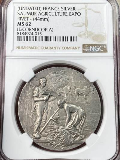 万国钱币拍卖第054期 - NGC MS62 20世纪初法国索米尔农业博览会纪念大银章 44MM大规格人物景观