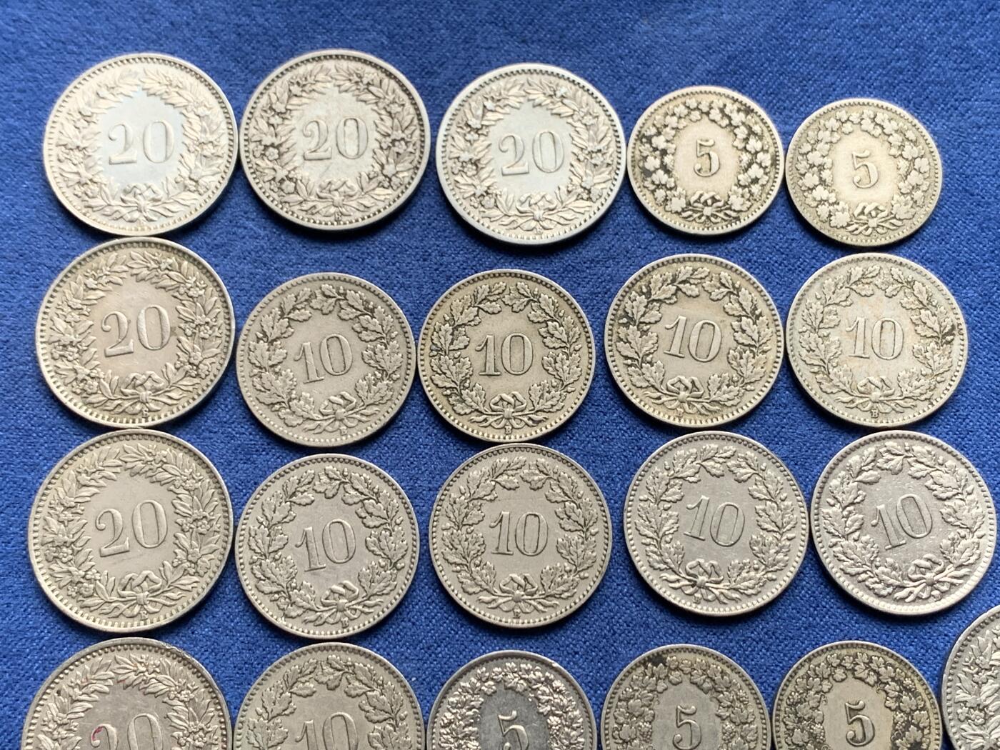 《竞宝斋》第434场 周日，周一2场连拍 （全场包邮） 31枚一组 瑞士早年份生丁镍币，20生丁17枚，10生丁9枚，5生丁5枚。都是1940年之前的年份，含1887/1885年5生丁，1883/1885年20生丁镍币，凑年份的不要错过了！具体年份版本以图片为准