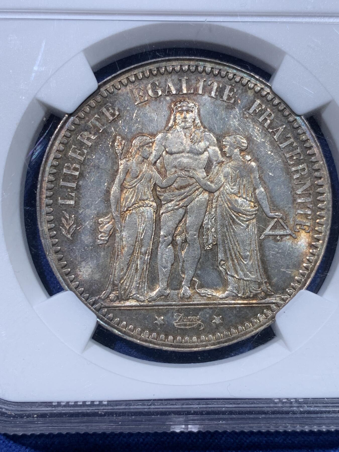 《竞宝斋》第434场 周日，周一2场连拍 （全场包邮） NGC MS62 法国1873年大力神5法郎银币 带彩包浆