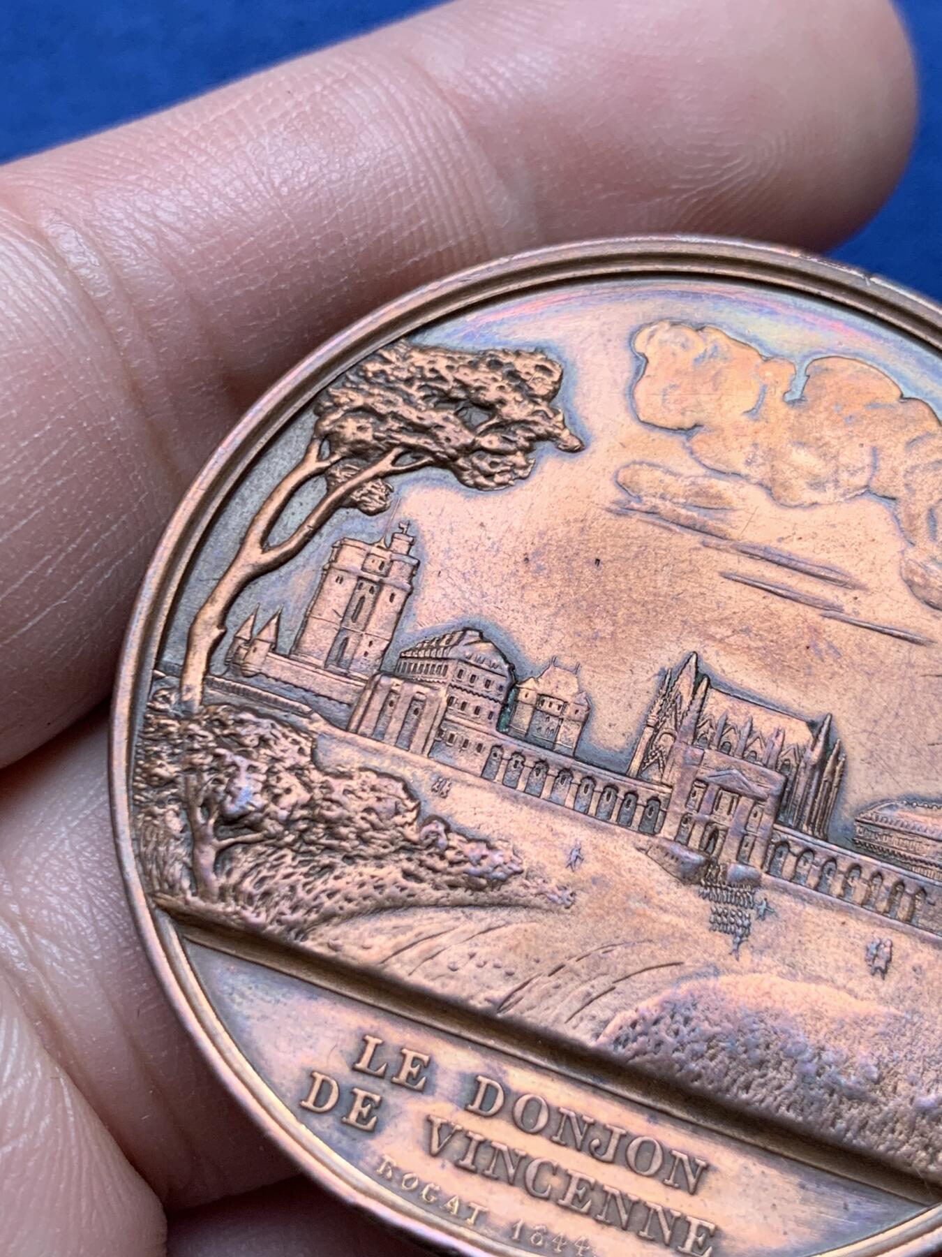 《竞宝斋》第434场 周日，周一2场连拍 （全场包邮） 法国 1842-1845 攻占巴士底狱 铜章 早期船首边铭 41.8克 42.3mm