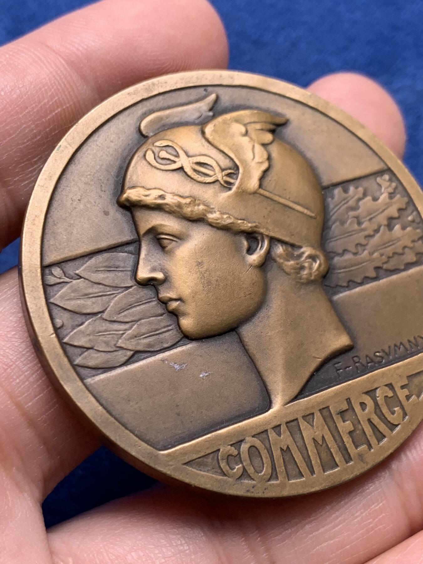 《竞宝斋》第434场 周日，周一2场连拍 （全场包邮） 法国商事法庭庭长联席会议纪念铜章 56.9克 49.8mm 丰饶角铜标 小飞侠头像少见