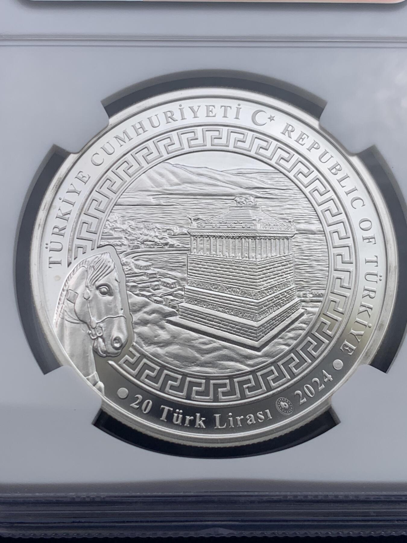《竞宝斋》第434场 周日，周一2场连拍 （全场包邮） NGC PF69UC 土耳其2024年世界七大奇迹-哈利阿纳苏斯陵20里拉精制纪念银币（局部细节精湛需要放大镜欣赏~限量发行3千枚，克重1盎司，925银，币径38.61MM）