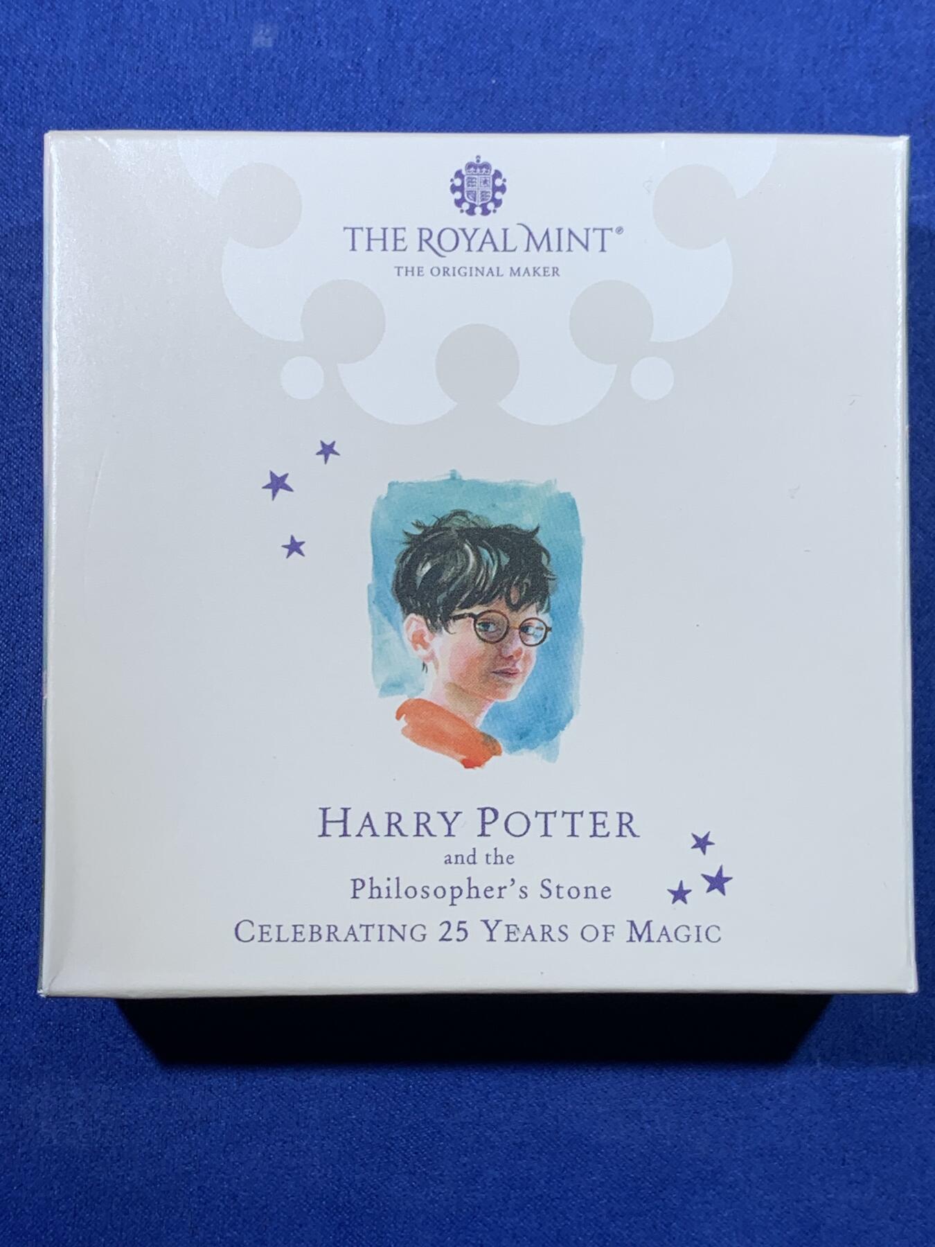 《竞宝斋》第434场 周日，周一2场连拍 （全场包邮） 四枚一组 NGC PF70UC 英国2022年/2023年发行哈利波特25周年精制纪念银币 哈利波特与魔法石2英镑（1盎司克重，999银，币径38.61MM，限量发行1万5千枚，盒证齐全）+霍格沃兹特快列车5英镑 加厚版（2盎司克重，999银，币径38.61MM，限量发行760枚）+邓布利多教授2英镑（1盎司克重，999银，币径38.61MM，限量发行5千枚）+首期 霍格沃茨魔法学院2英镑（1盎司