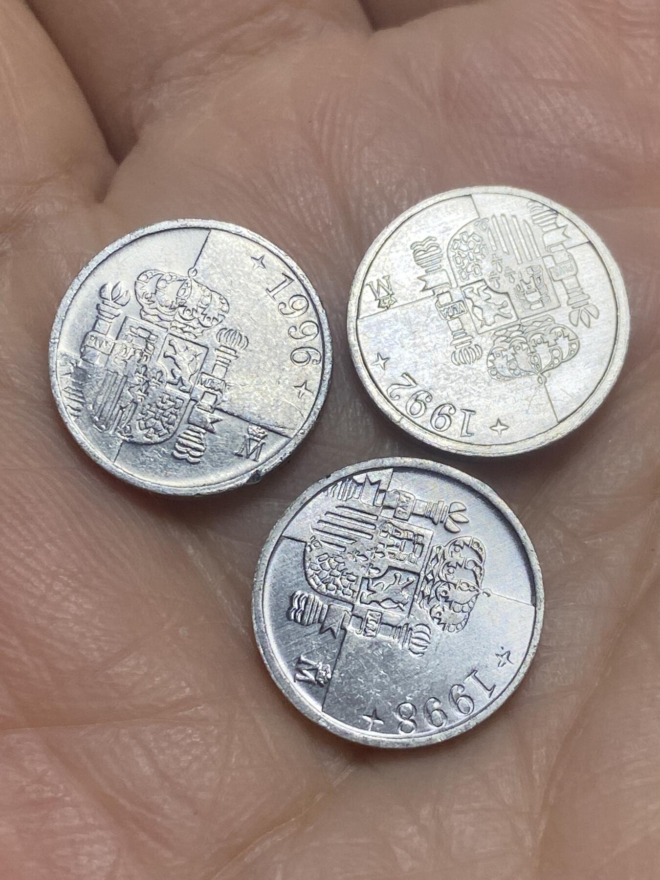 2025年第一百二十一场(总第一百四十七场）外国好品散币(免佣金) 西班牙🇪🇸1比塞塔3枚：1992年96年98年