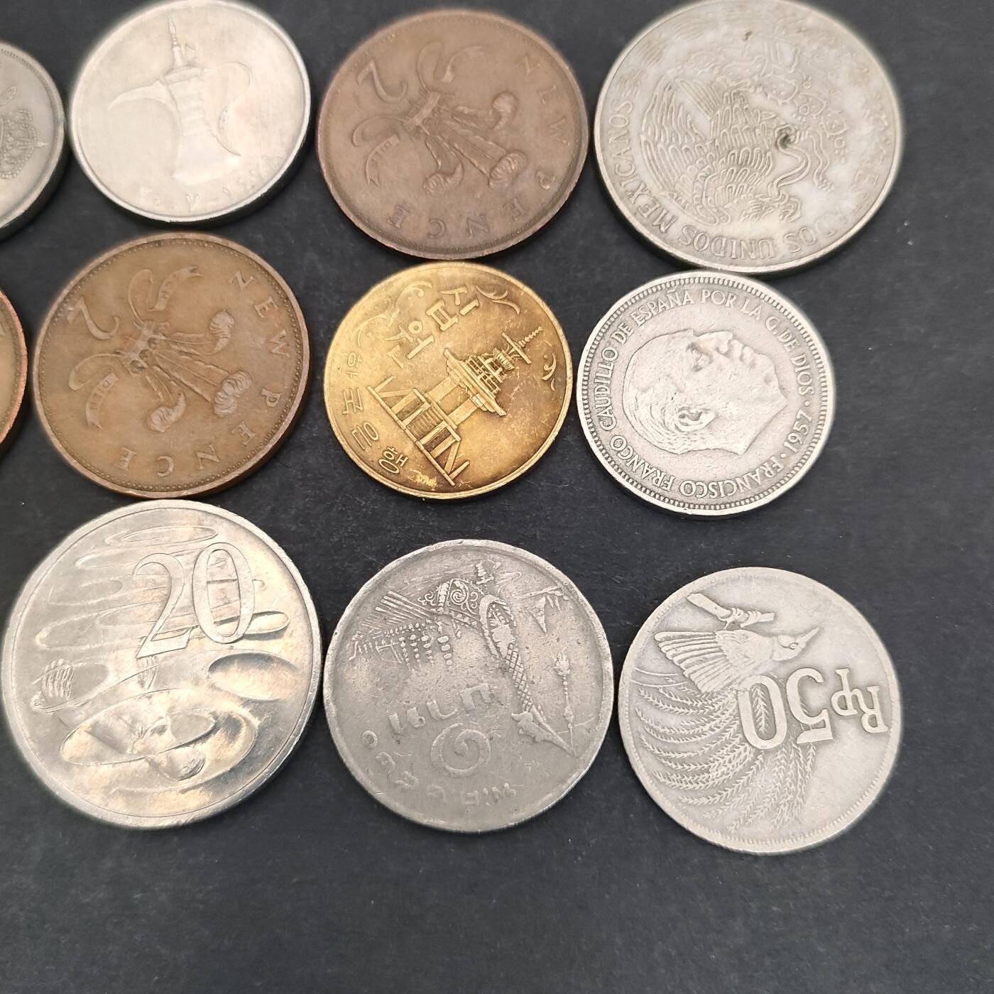 猩哥外币小铺➨【第200场】 硬币12个